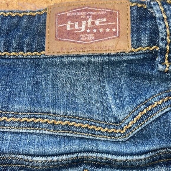 Tyte Distressed Denim Skirt Women Size 11 Mid Rise Raw Hem Vintage Inspired - Picture 4 of 11